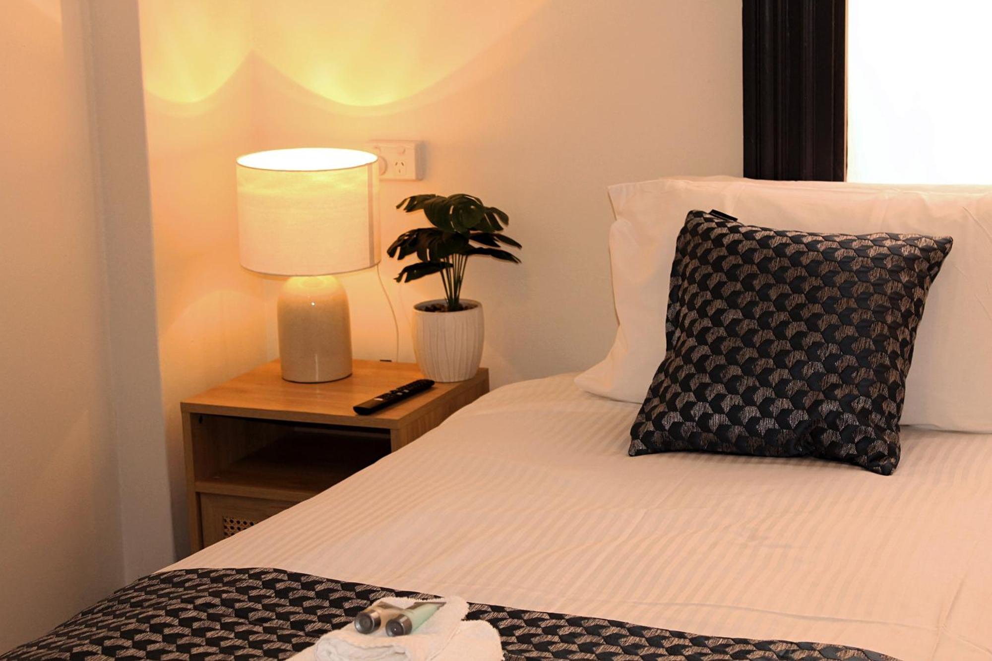 The Hampden Suites Wagga Wagga Exterior photo