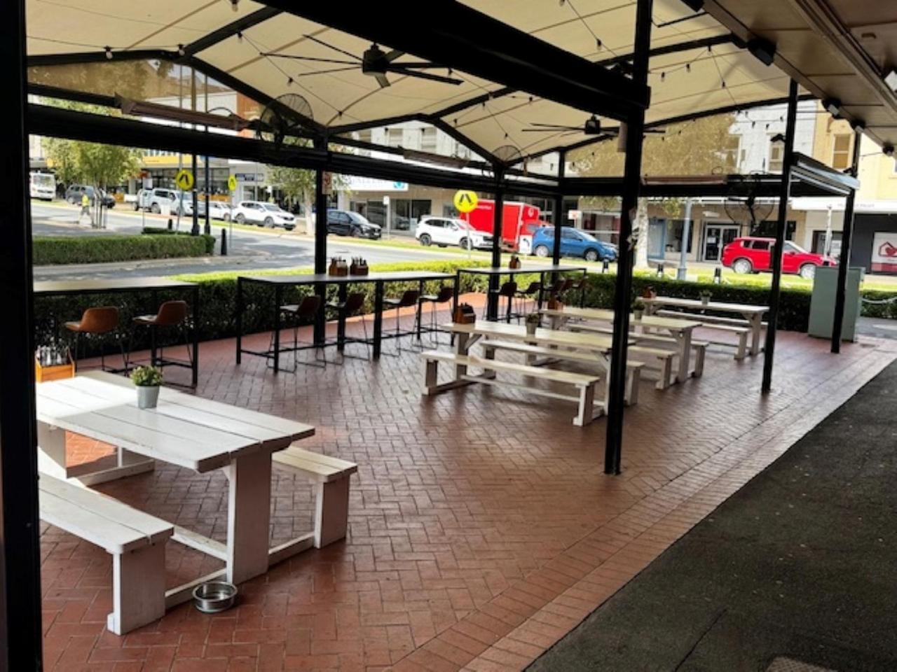 The Hampden Suites Wagga Wagga Exterior photo